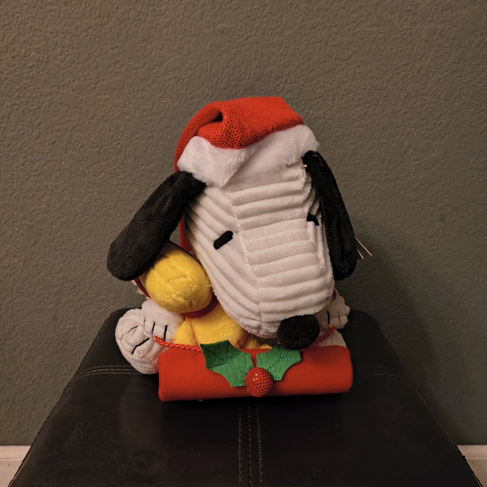 Snoopy Woodstock Dan Dee Sled Sleighing Animated Plush Christmas Skating Music